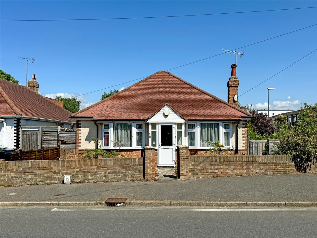 Courtwick Road, Littlehampton, 2 bedroom, Bungalow Detached